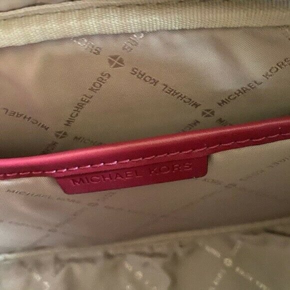 Michael Kors Jet Set Travel MD crossbody, NWT - Picture 8 of 10